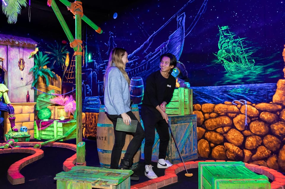 Aloha Amsterdam: 12-Hole Glow-in-the-Dark Mini-Golf - Getting to Aloha Amsterdam near Central Station