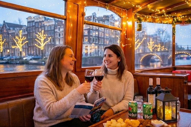 Amsterdam 1-Hour Canal Cruise With Live Guide - Getting to Prinsengracht 261a and boarding without stress
