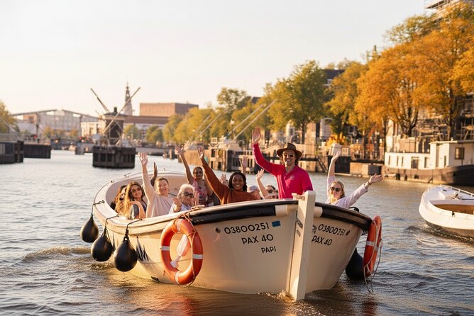 Amsterdam 1-Hour Canal Cruise With Live Guide - The Amstel and the bridges: where the city changes from canal to river