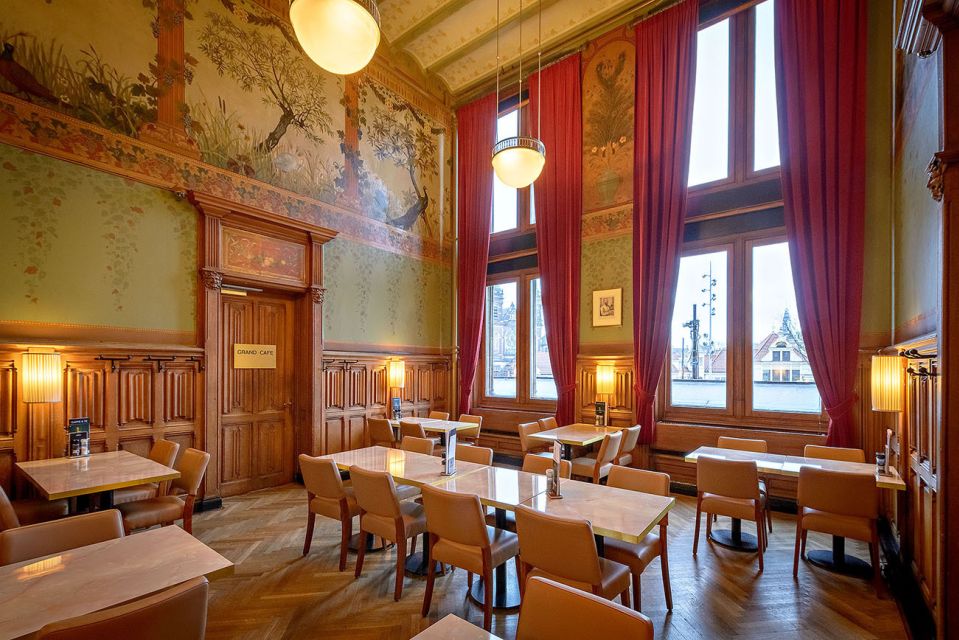 Amsterdam: 3-Course Meal in Historic 1st Class Waiting Rooms - Views from inside the restaurant (and why window seats aren’t the point)