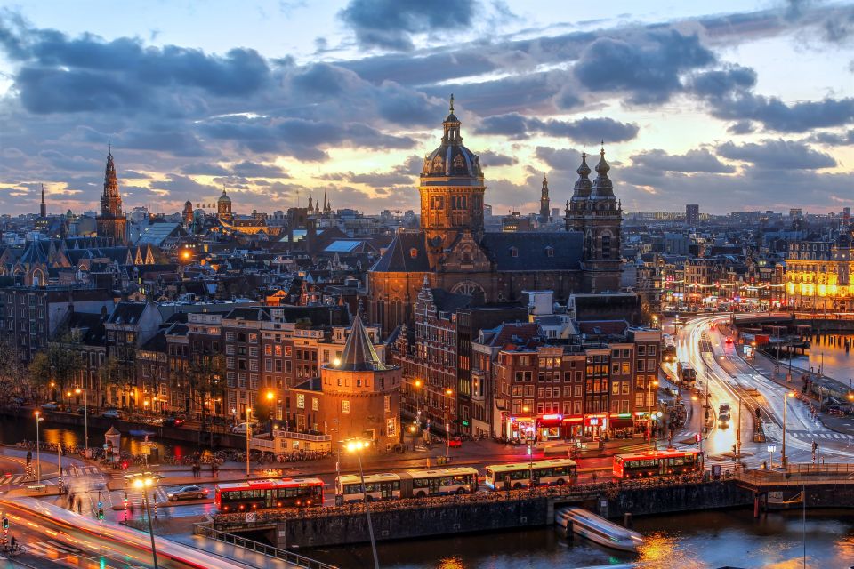 Amsterdam: After Dark Red Light District Tour - Why Amsterdam’s Red Light District feels different after dark