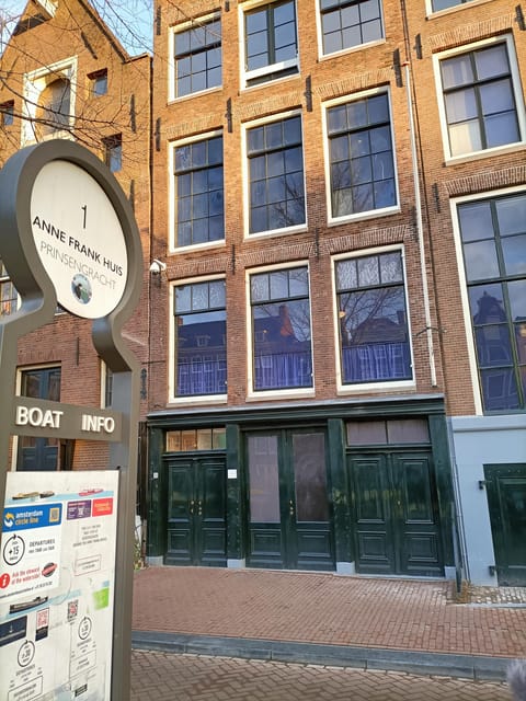 Amsterdam: Anne Frank Guided Small Group Walking Tour - Silveren Spiegel and Blauwburgwal: turning streets into meaning