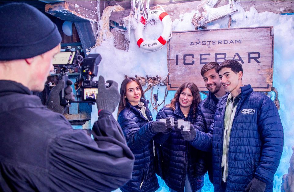 Amsterdam: Canal Cruise and Entrance to Xtracold Icebar - Onboard Audio Guide in 19 Languages: What You Hear Changes Your Photos