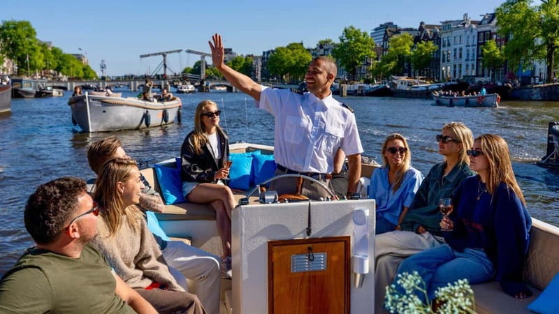 Amsterdam: Canal Cruise in Open Boat with Drink Option - 100% electric open-boat canal views: why this feels different