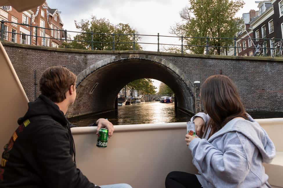 Amsterdam: Canal Cruise with Live Commentary & Audio Guide - Who should book this electric canal cruise?