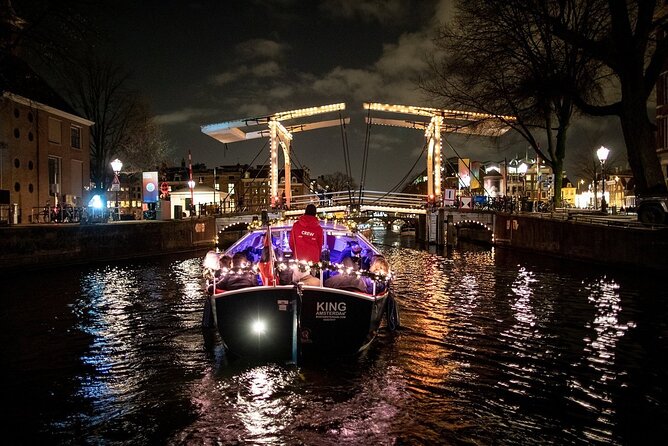 Amsterdam Canal Cruise With Live Guide and Unlimited Drinks - Why the Live Guide Changes Everything