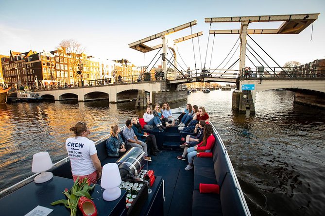 Amsterdam Canal Cruise With Live Guide and Unlimited Drinks - Who This Cruise Suits Best (and Who Might Want Something Else)