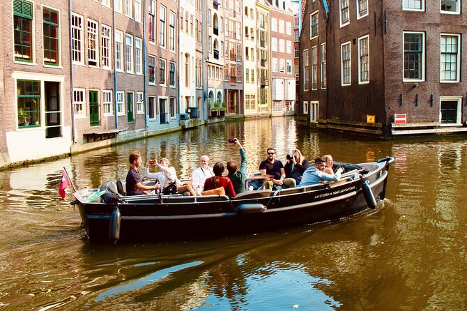 Amsterdam Canal Tour by Open Boat – 90 min Small Group Experience - Who this tour is best for (and who should choose something else)