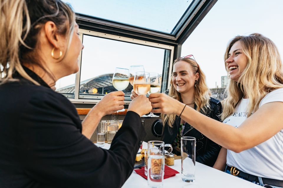 Amsterdam: Cheese & Wine Cruise Tasting Experience - Tips to get the best seats and the best experience