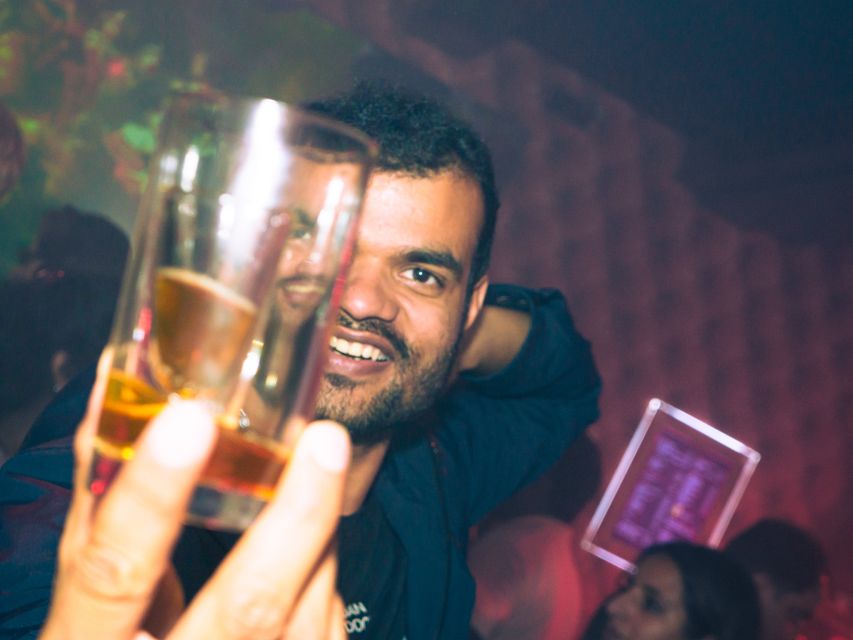 Amsterdam: City Center Bar Crawl and Nightlife Experience - Who should book this Amsterdam nightlife crawl