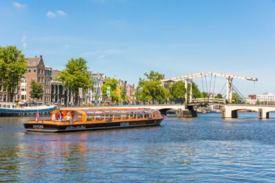 Amsterdam: City Centre Canal Cruise - Central Station to the Canal District: The Core Route