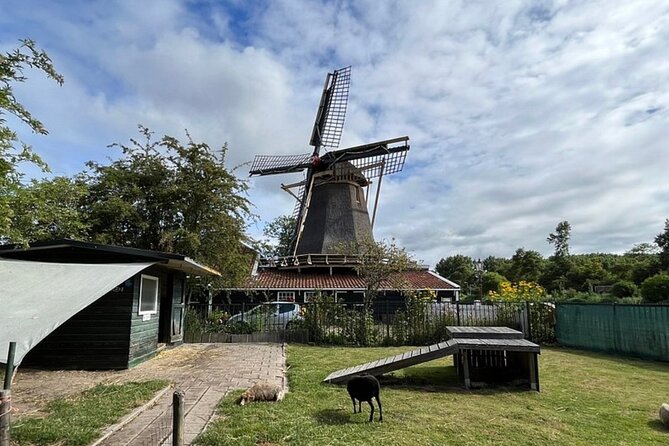 Amsterdam Countryside Bike and Kayak Tour - Bike and paddle your way out of Amsterdam