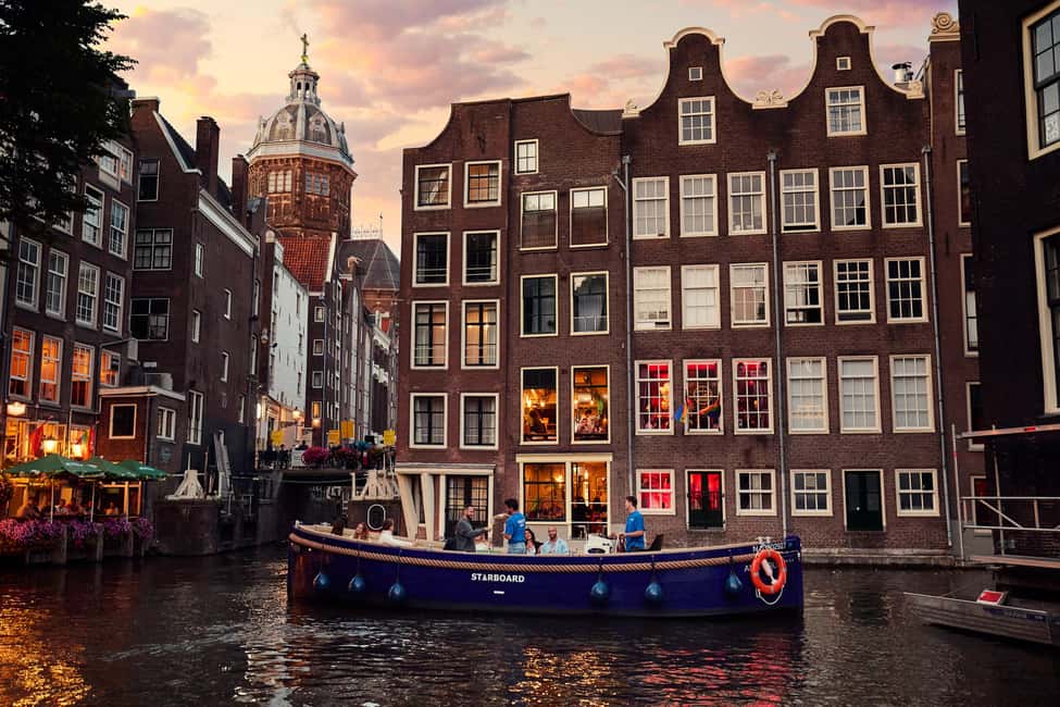 Amsterdam: Cozy Evening Canal Cruise With Open Bar Option - Key things I’d circle on your planning list