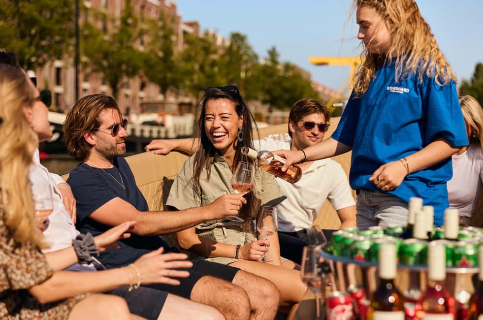 Amsterdam: Cozy Evening Canal Cruise With Open Bar Option - A one-hour canal cruise that fits your Amsterdam evening