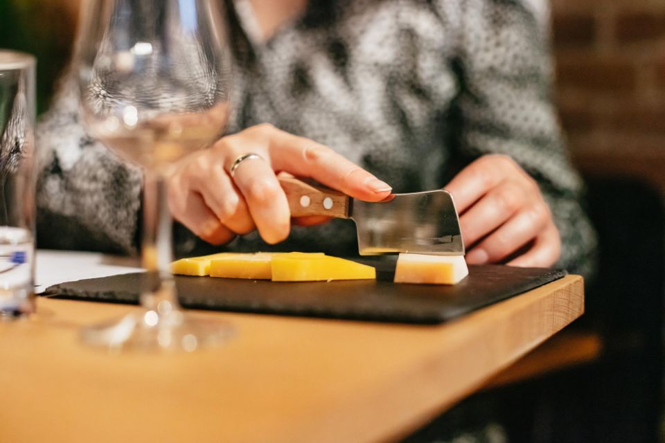 Amsterdam: Dutch Cheese Tasting Experience with Wine - Value Check: Is $23 for Five Gouda and Three Wines a Good Deal?