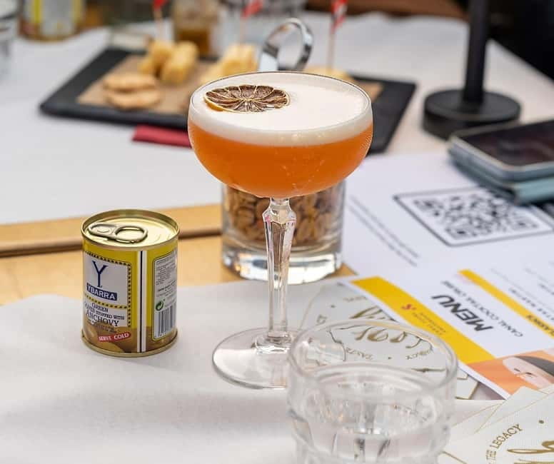 Amsterdam: Evening Cocktail Cruise along the canals - Should You Book This Amsterdam Cocktail Cruise?