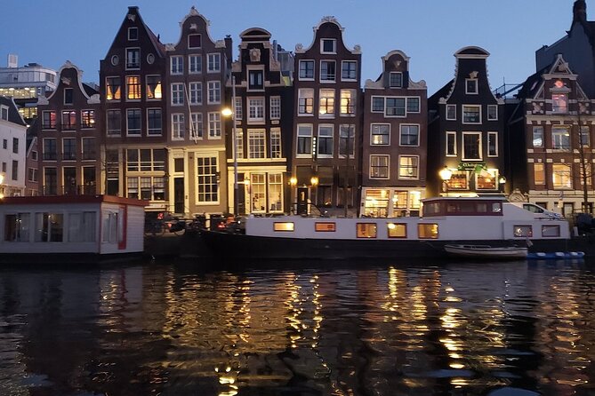 Amsterdam Evening Cosy & Small Cruise & Drinks and Bites - Sunset - Drinks and bites: included, but this is not a party cruise