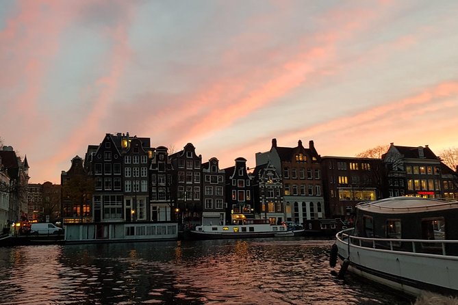 Amsterdam Evening Cosy & Small Cruise & Drinks and Bites - Sunset - Price and value: what you’re really paying for