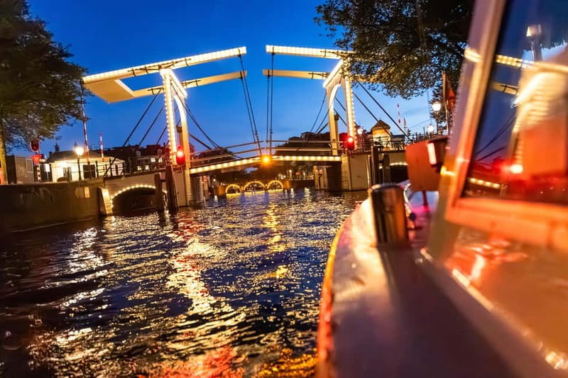 Amsterdam: Evening Cruise with Optional Wine and Snacks - Comfort, group vibe, and night-sailing tips that actually help