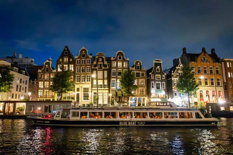 Amsterdam: Evening Cruise with Optional Wine and Snacks - Why Amsterdam by night feels different from a daytime walk
