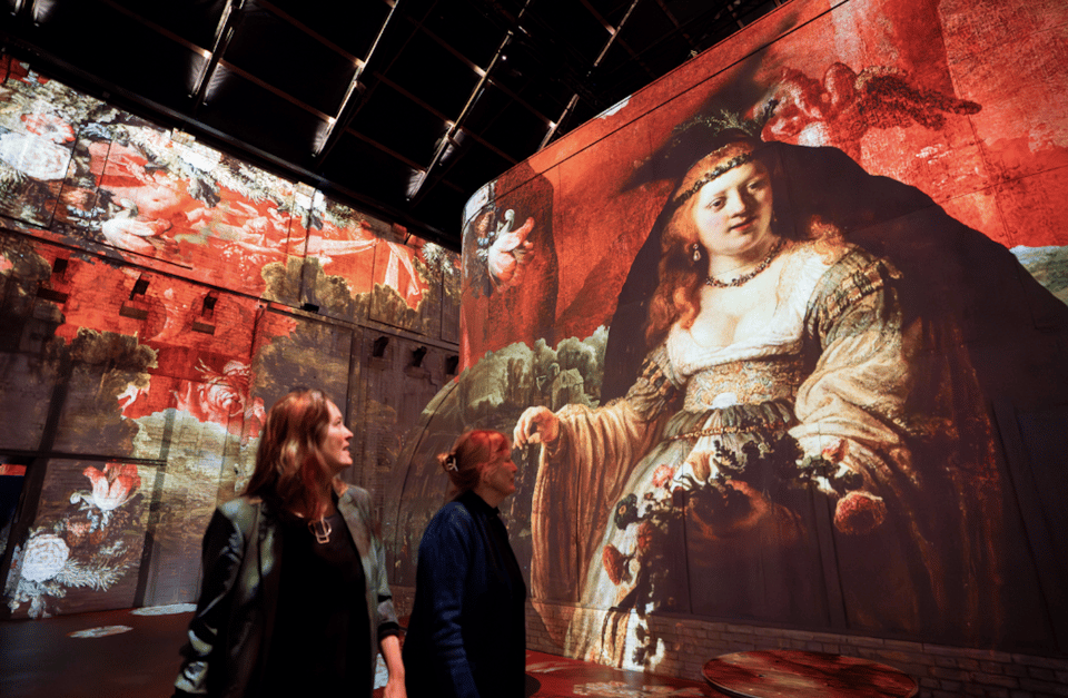 Amsterdam: Fabrique des Lumières Dutch Masters Ticket - Practical Amsterdam pairing: timing your day around the show
