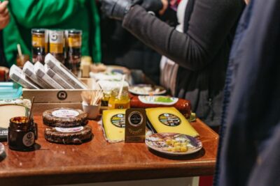 Amsterdam: Food and Culture Walking Tour with Tastings - Roman’s guiding style: jokes, stories, and real people energy