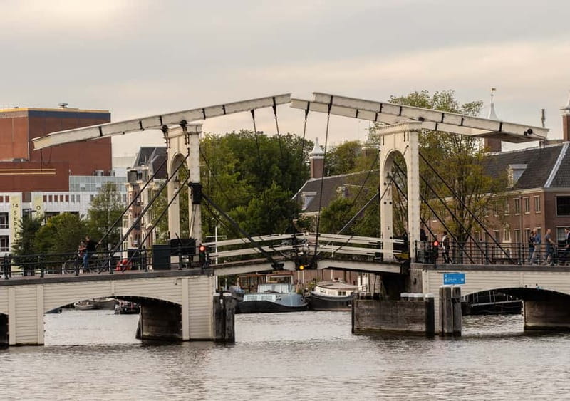 Amsterdam: German Canal Cruise with Unlimited Drinks Option - Route Highlights You’ll Actually See (Stop by Stop)