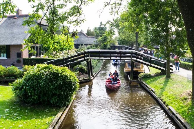 Amsterdam: Giethoorn Tour Scenic Cruise, Cheese & Free Time - Key Highlights You’ll Care About