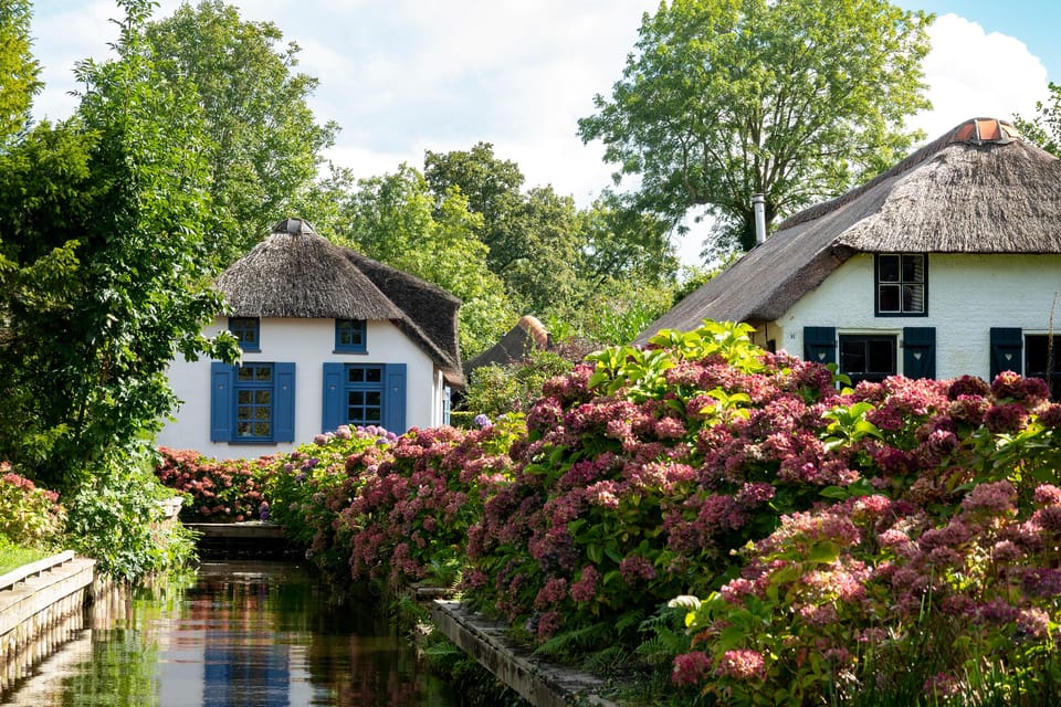 Amsterdam: Giethoorn Tour Scenic Cruise, Cheese & Free Time - Cheese and Lunch Discounts: Henri Willig and De Rietstulp