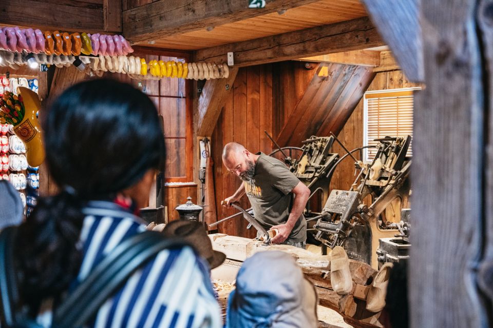 Amsterdam: Giethoorn, Volendam, and Zaanse Schans Tour - Start in Amsterdam: getting on board without stress