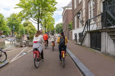 Amsterdam: Guided Bike Tour City Centre in EN/DE/FR/ES - Western Islands to Jordaan: Drawbridges, Canals, and the Streets You Want to Walk Later