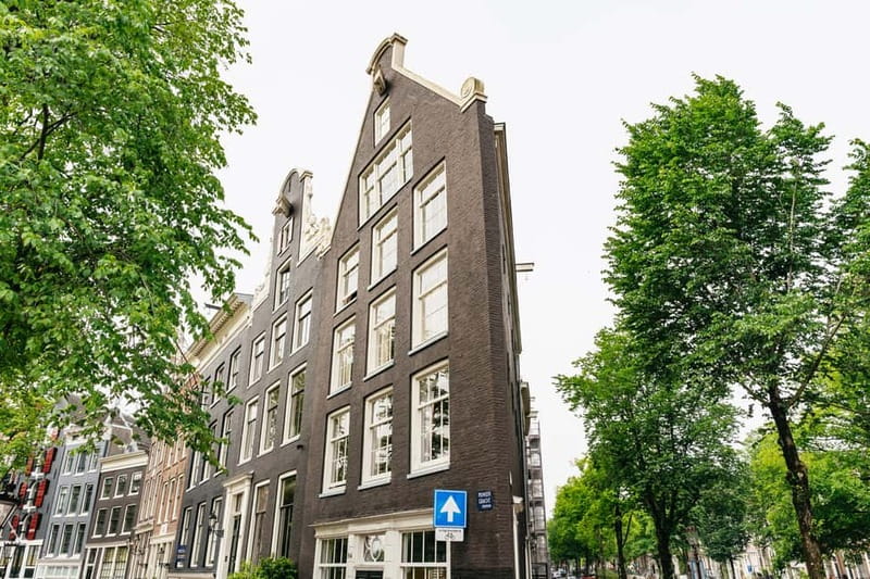 Amsterdam: Guided Bike Tour City Centre in EN/DE/FR/ES - Price and Value: What You Really Get for About $41