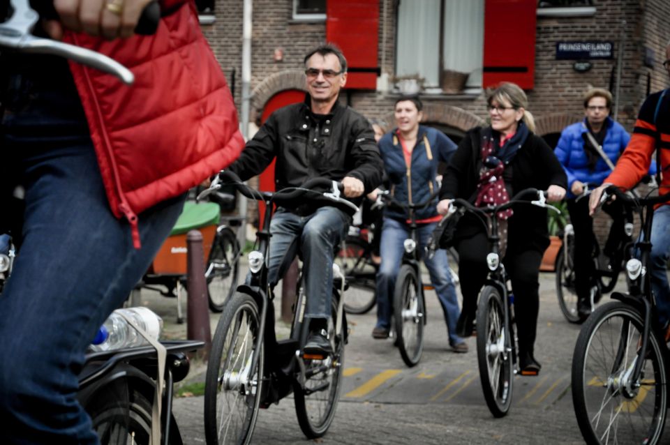 Amsterdam: Guided City Bike Tour in French - Western Islands to De Negen Straatjes: Amsterdam’s Smaller Scale