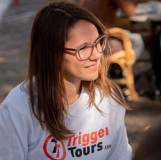 Amsterdam: Highlights & History Walking Tour - How the Guides Actually Make the Tour