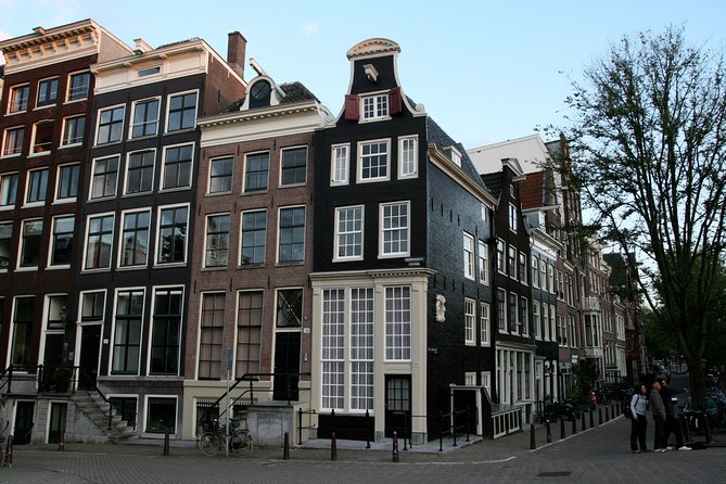 Amsterdam Highlights Walking Tour: Small Group Experience - Canal District Highlights and Old-City Details You’d Miss Without Context