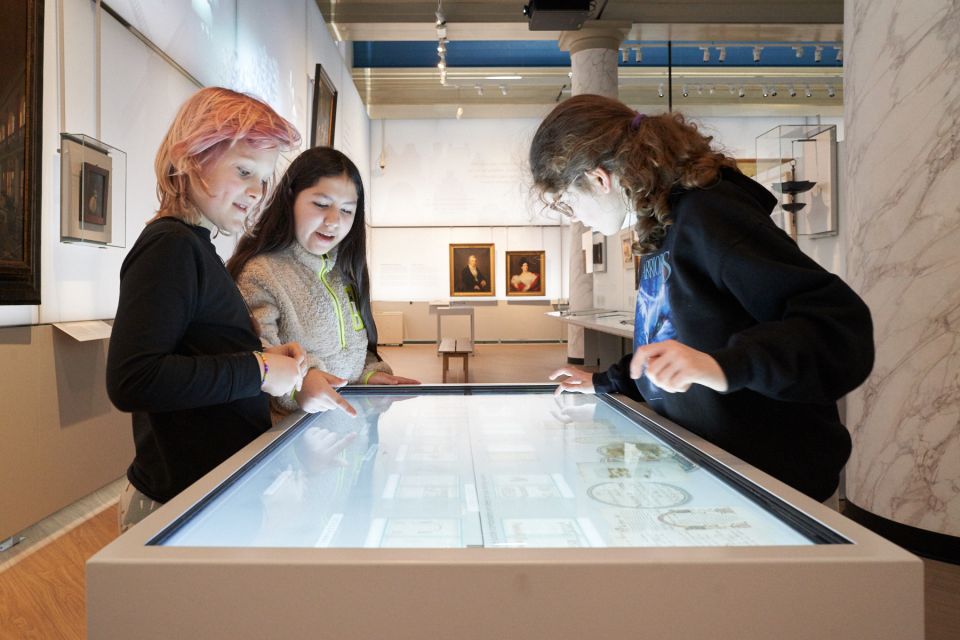 Amsterdam: Jewish Museum Entrance Tickets - Museum Junior: a calmer, more family-friendly stop