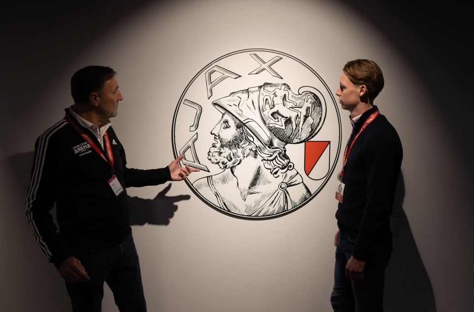 Amsterdam: Johan Cruijff ArenA Tour with Optional Guide - The match-day feeling: pitch, dugout, and the technical area