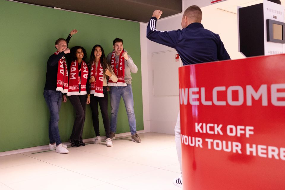 Amsterdam: Johan Cruijff ArenA Tour with Optional Guide - What to bring (and what not to): shoes, bags, and lockers
