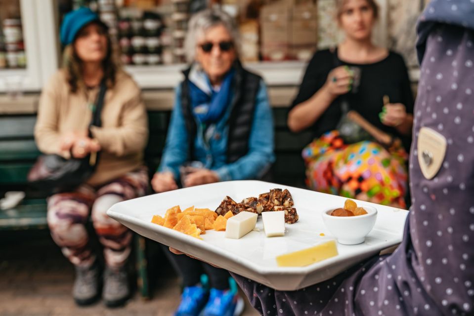 Amsterdam: Jordaan District Local Food Walking Tour - The 3-hour rhythm: canal strolls, shopfronts, and smart pacing