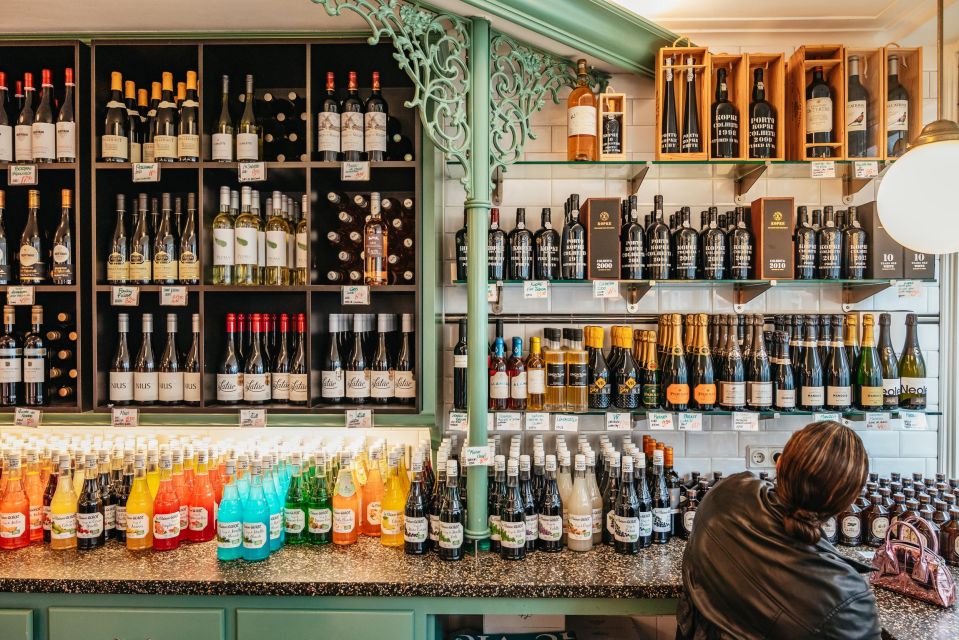Amsterdam: Jordaan District Local Food Walking Tour - What you’ll eat: six stops, local favorites, and a few surprises