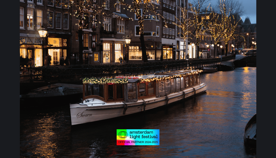 Amsterdam: Light Festival Heated Cruise w/ Drinks & Snacks - Drinks and snacks: what’s included and how it affects value