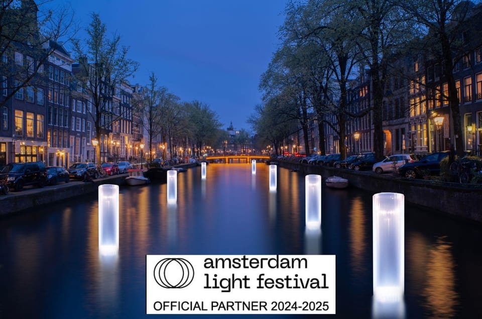 Amsterdam Light Festival Live Commentary & Optional Drinks - Why this Amsterdam Light Festival cruise works so well
