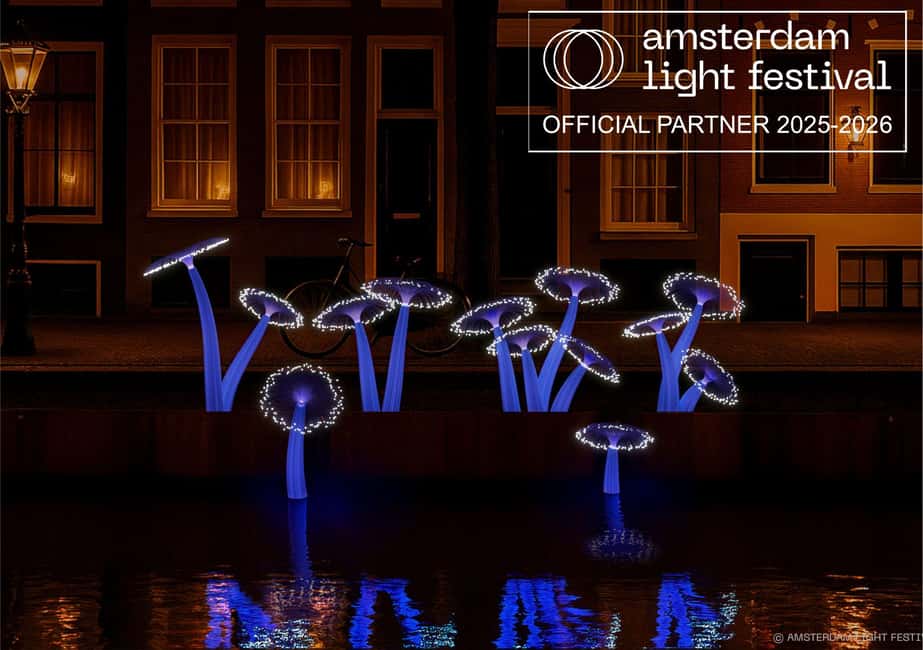 Amsterdam Light Festival Live Commentary & Optional Drinks - Stop-by-stop: what to expect at each moment on the water