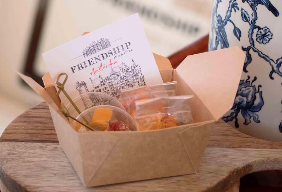Amsterdam: Luxury Cruise Unlimited Cocktails & Snacks Option - The route: stop-by-stop views you can actually use