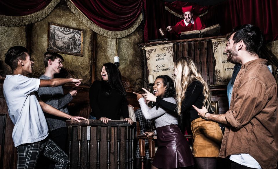 Amsterdam: Madame Tussauds & Amsterdam Dungeon Combo Ticket - Dam Square to Rokin: where the two stops fit in