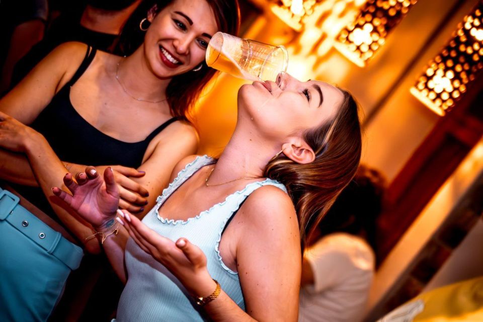 Amsterdam: Original Pub Crawl Party with VIP Entrance - What you’ll do besides drinking (games, music, and social time)