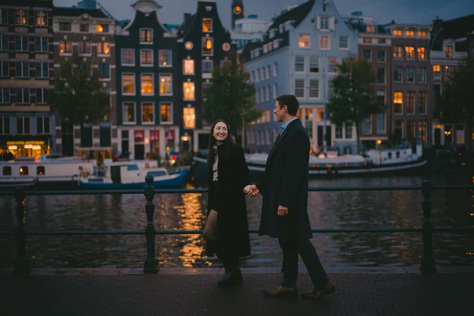 Amsterdam: Private Photoshoot for Couple, Family, or Solo - The walk stops that do the heavy lifting (Makelaarsbruggetje, Raamgracht, and more)