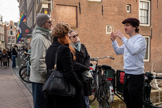 Amsterdam: Red Light District guided tour (TOP RATED) - Why small-group matters on this kind of tour