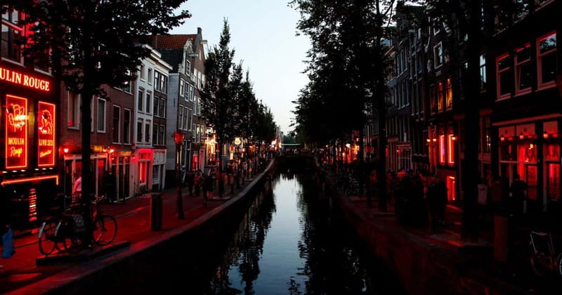 Amsterdam: Red Light District Tour - Where You Meet and How to Start With Zero Stress