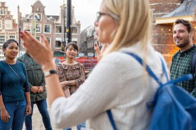 Amsterdam Red Light District Walking Tour in EN/DE/IT/ES - A comfortable 1.8 km walk in about 1.5 hours